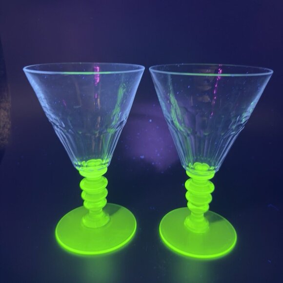 Seneca Theodule Green and Clear Top Uranium Stem Optic Cut Top Goblet Cups Set 2 - Picture 13 of 16